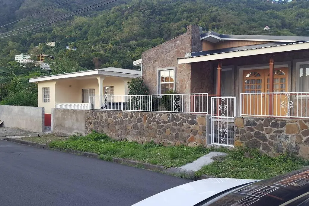 Tropical Home Oasis Σουφριέρ